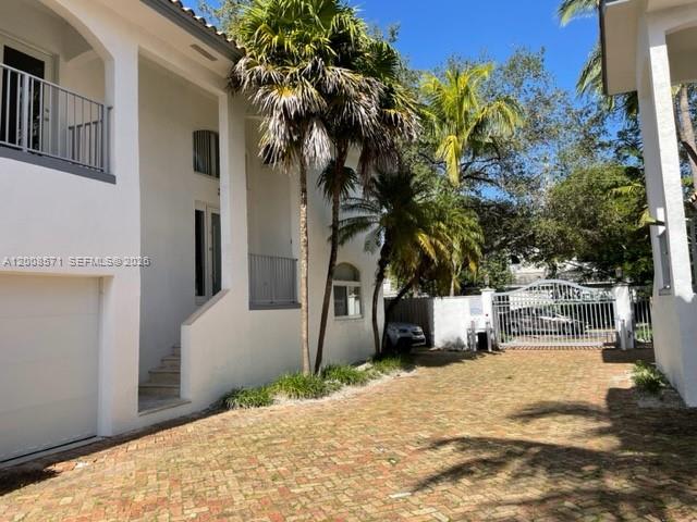 3080 Bird Avenue – photo 1