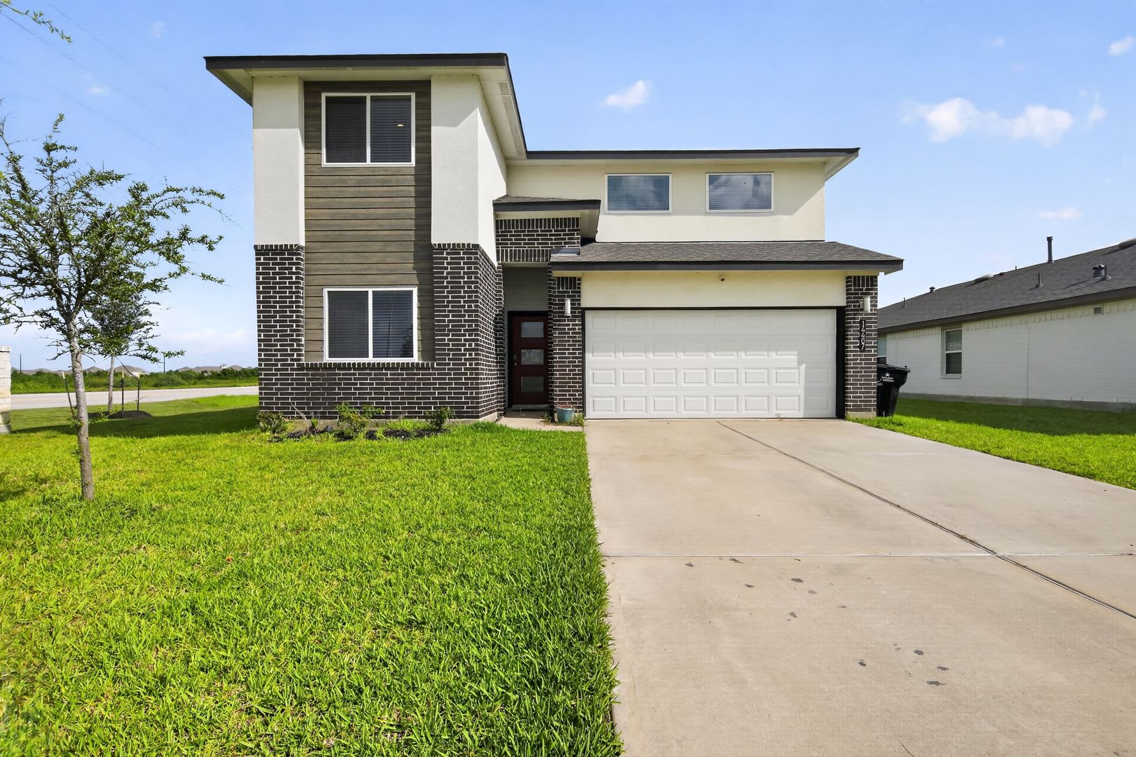Like-New 4-Bedroom Corner Lot Home with Game Room, Appliances Included &amp; Private Backyard – photo 1 of 15