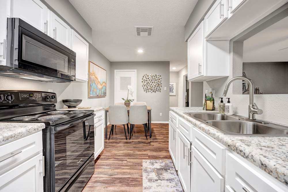 Spice Creek Apartments – photo 1