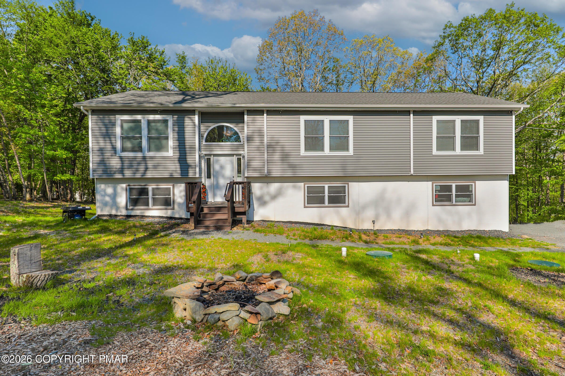 125 Larch Drive – photo 1 of 22