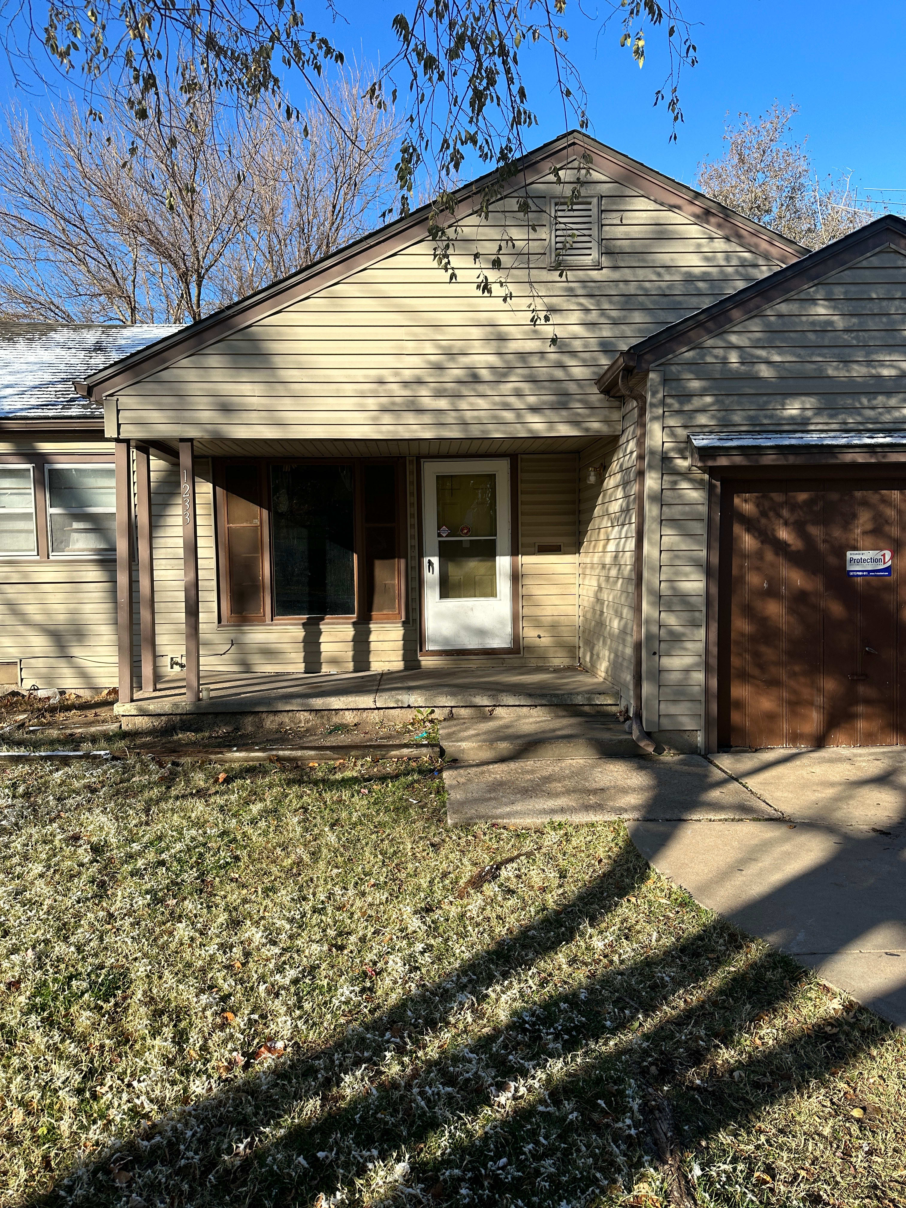 1233 N Pershing St – photo 1