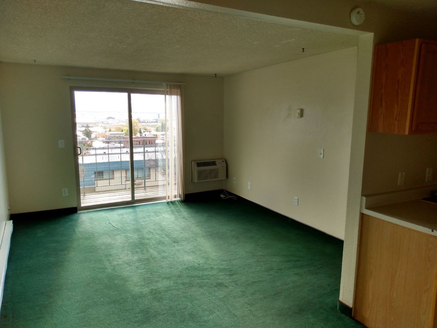 2 bedroom 1 bathroom upstairs apartment – photo 1