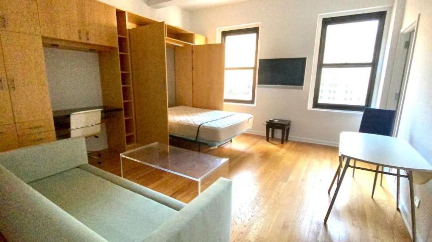 56 Pine Street – photo 1