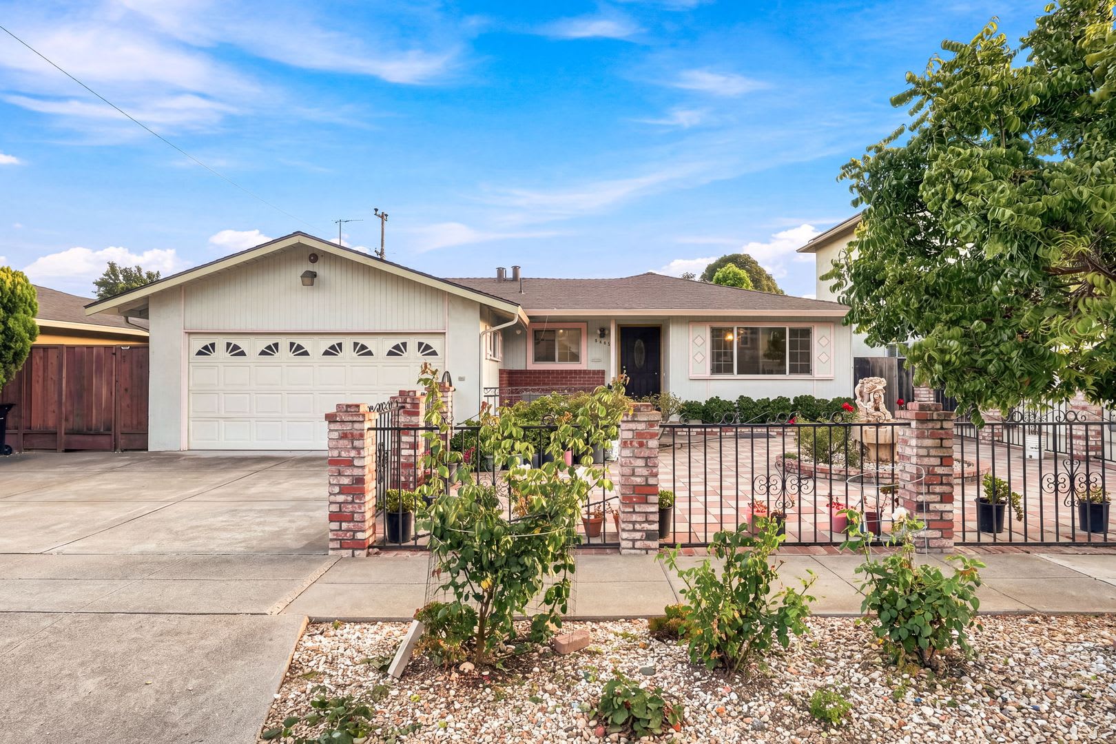 3 bed 2 bath home in Fremont – photo 1