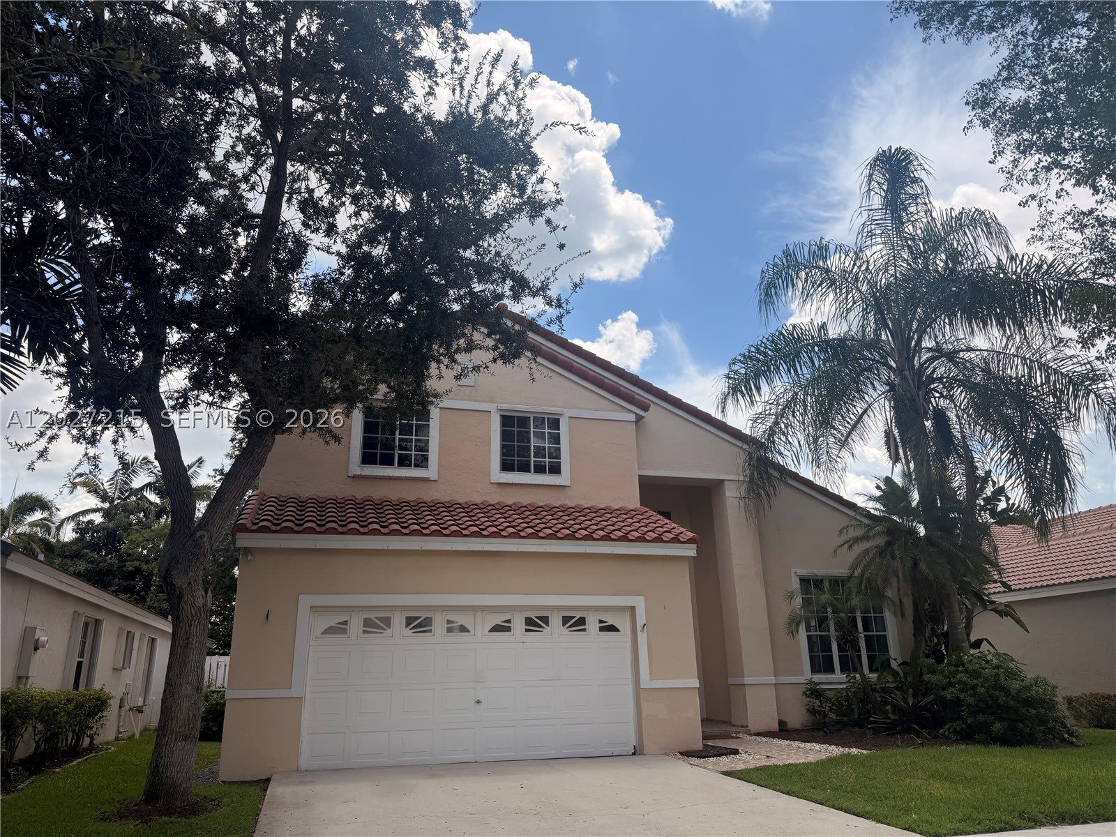 300 Cameron Dr – photo 1