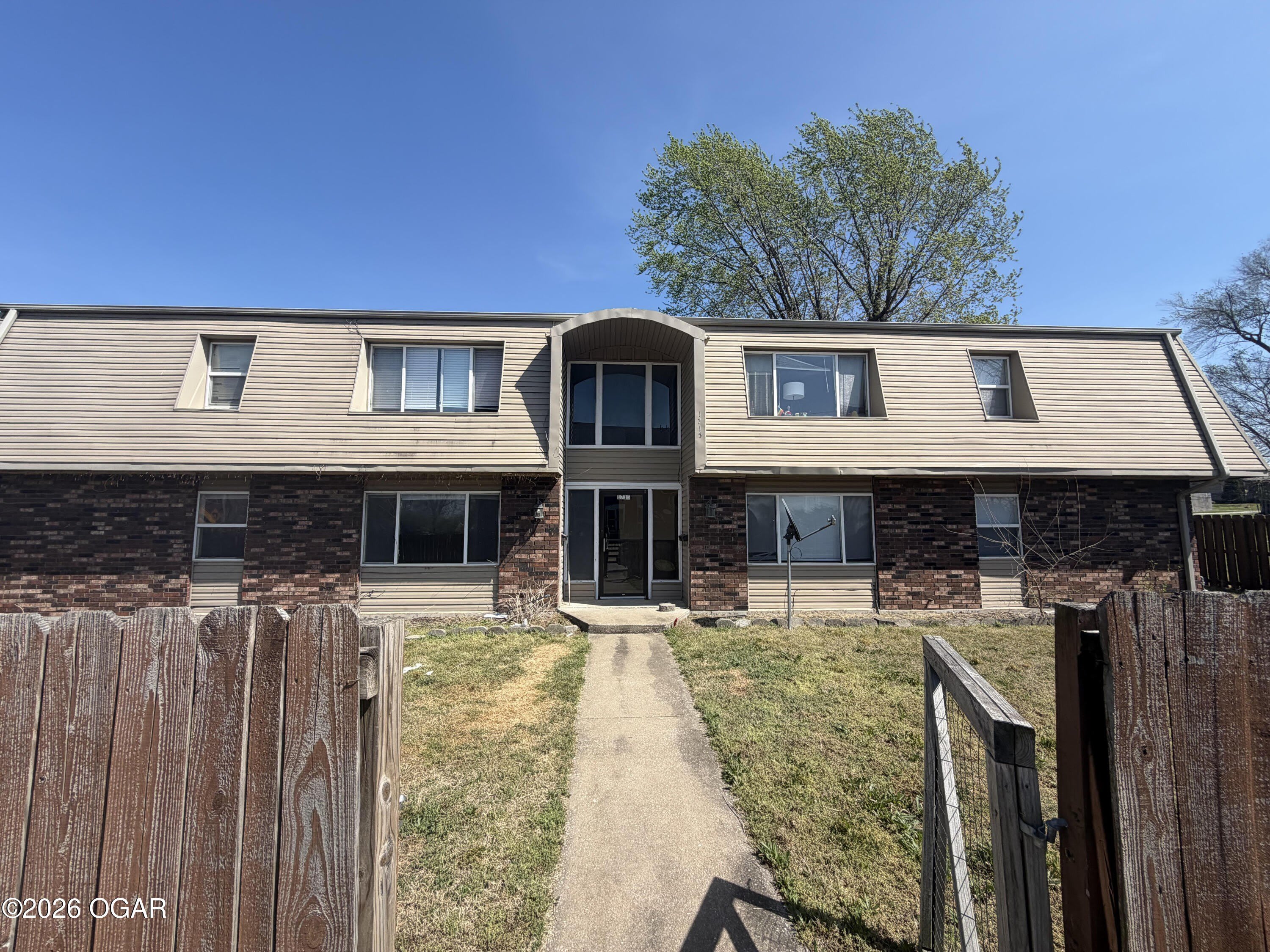 1715 Wisconsin Avenue – photo 1