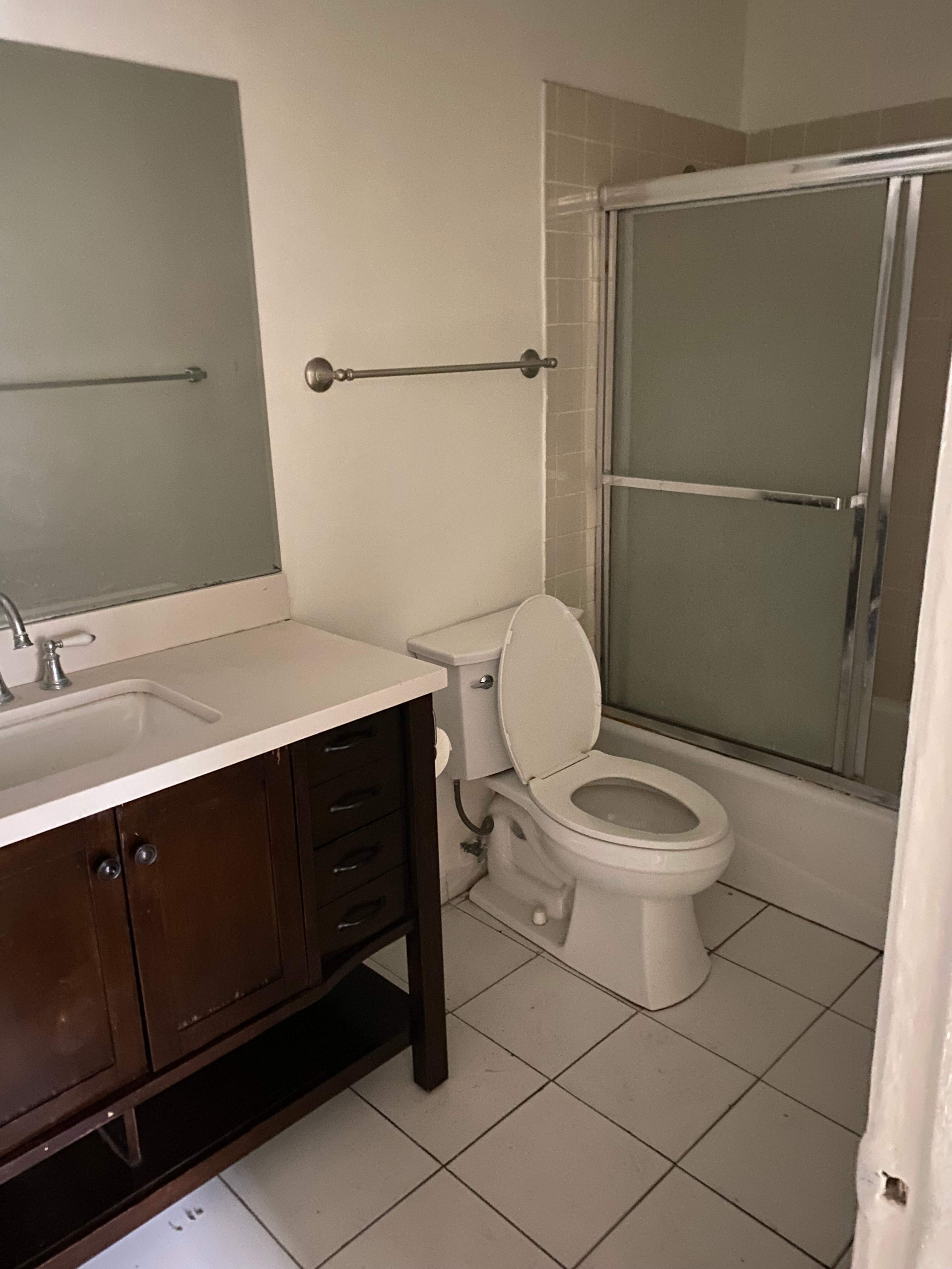 542 E Rhea St – photo 1