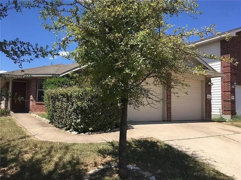 3302 Etheredge Dr – photo 1 of 16