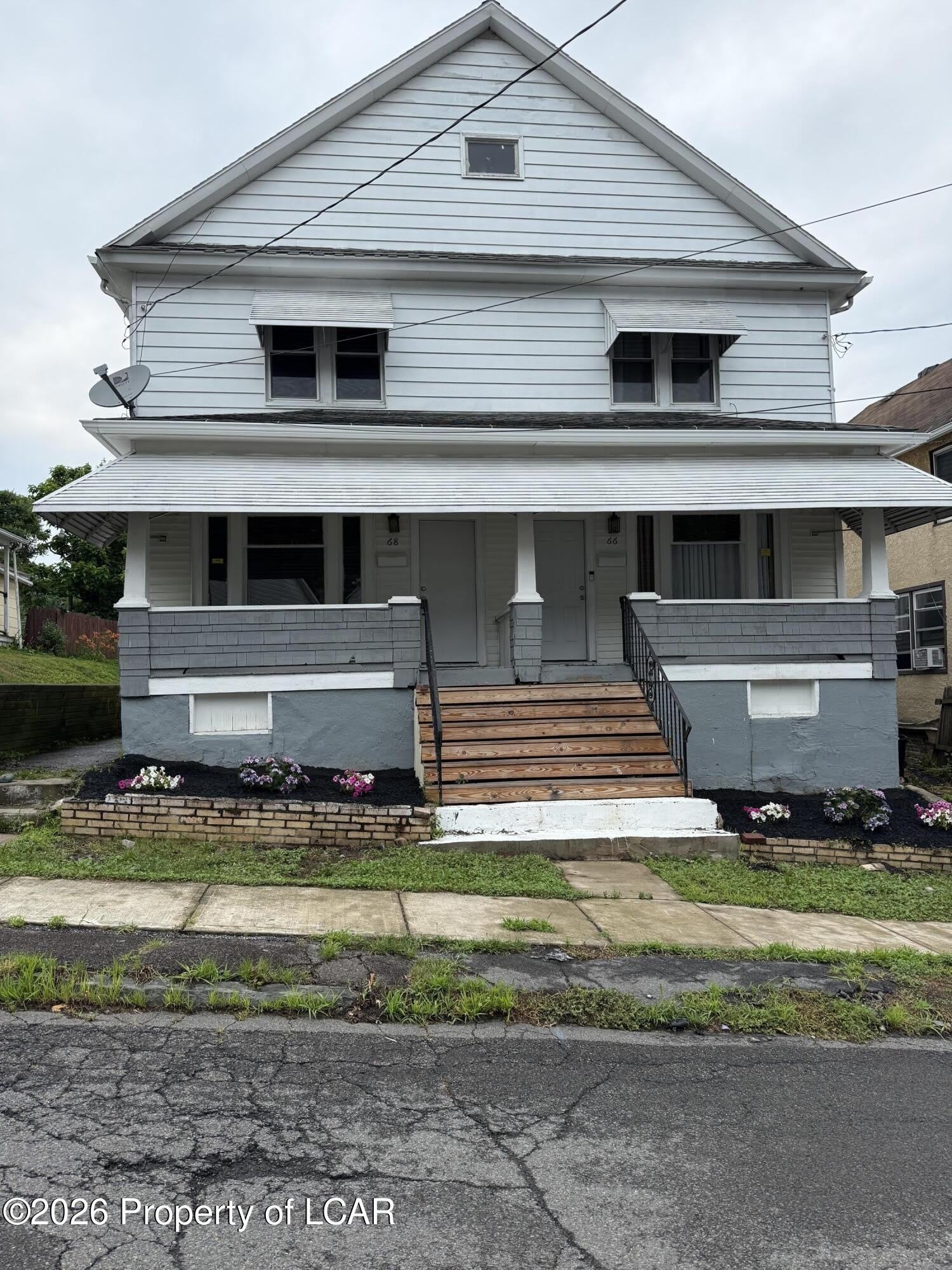 68 Coal Street – photo 1 of 14