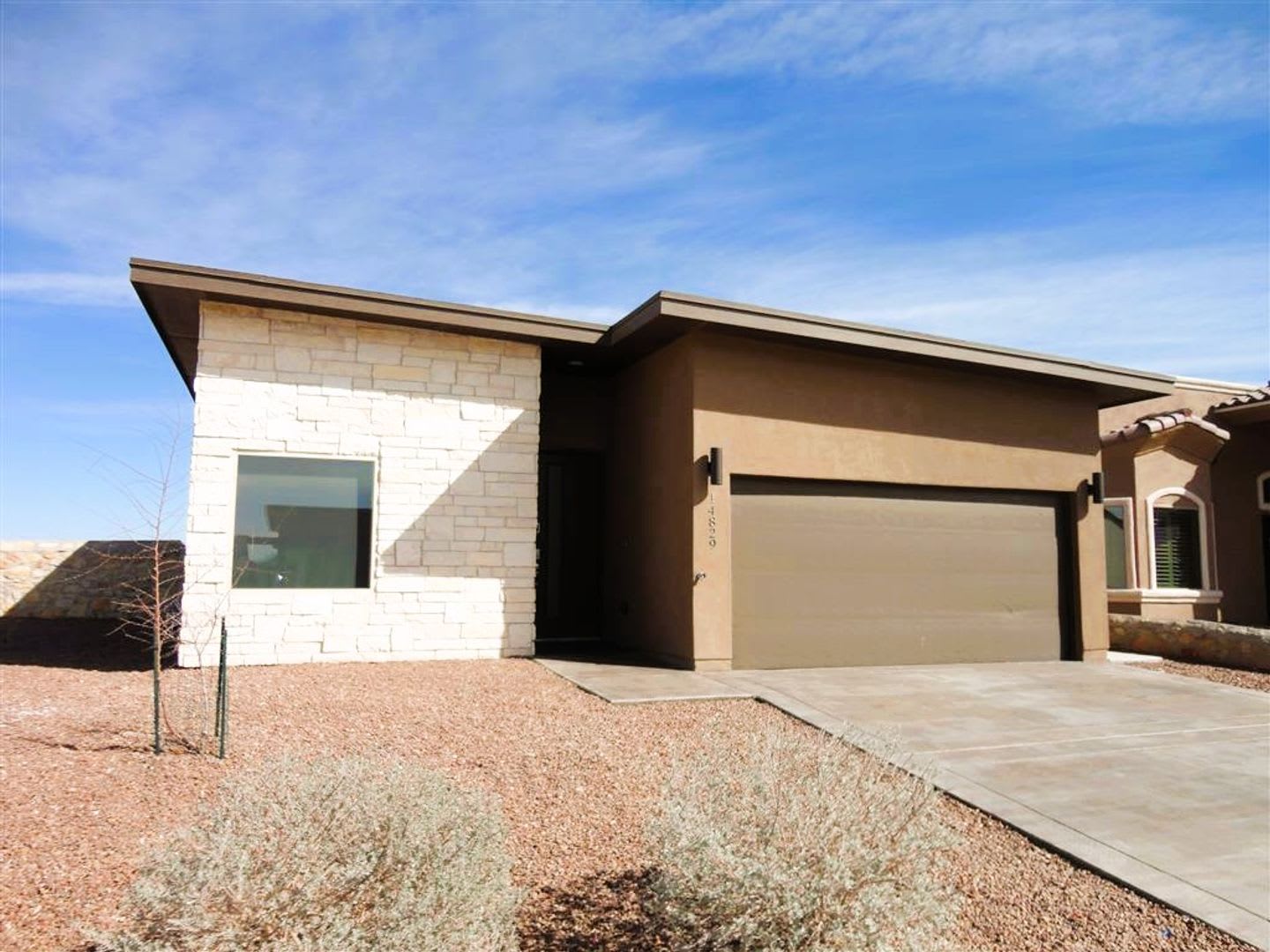 Spectacular Single Level Eastside Custom Home With Refrigerated Air Located In Quiet Neighborhood – photo 1