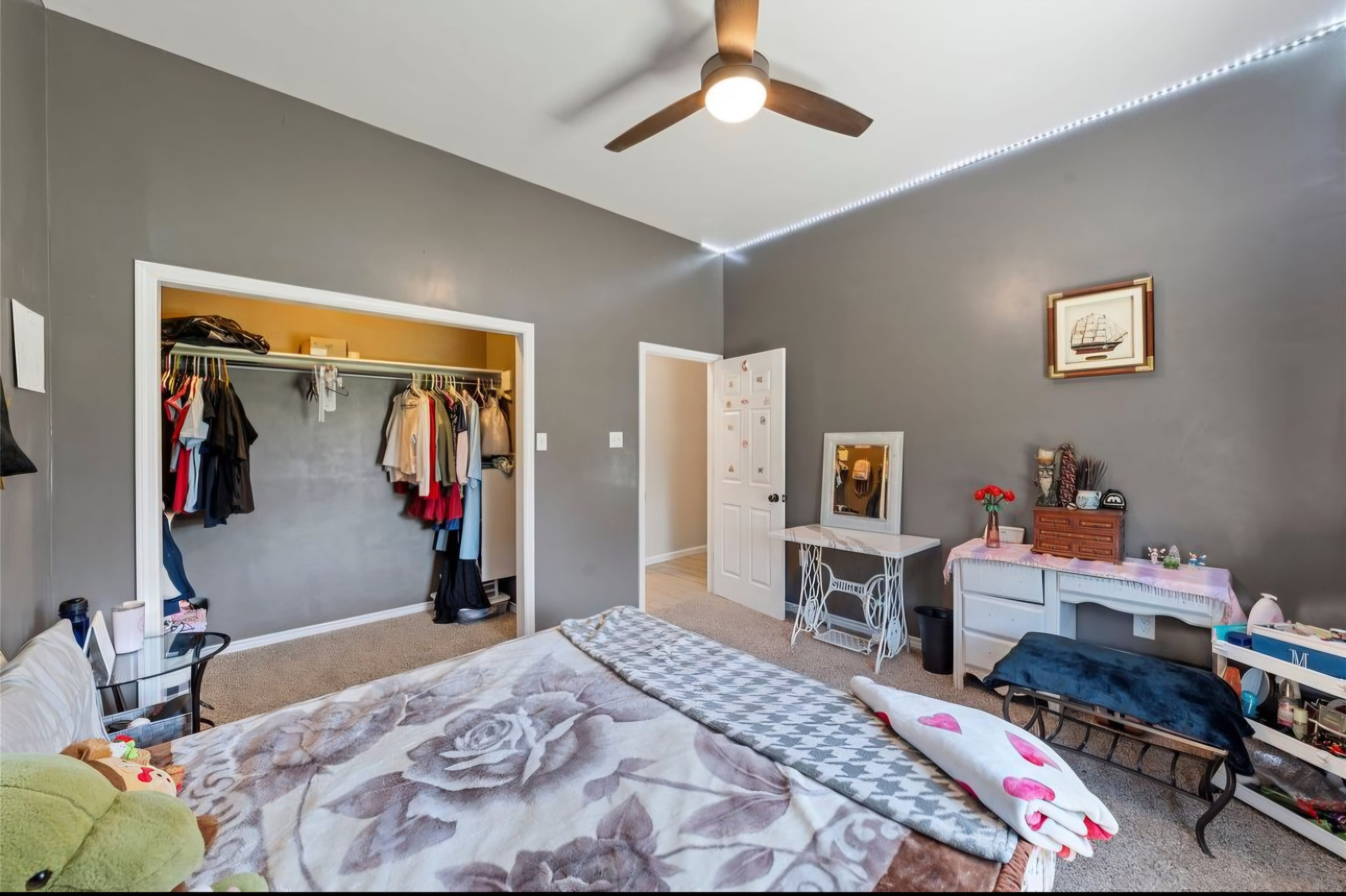 1571 Highland Park Way – photo 1 of 15