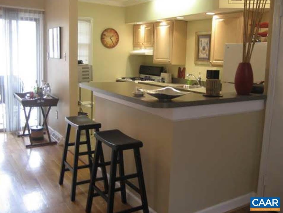 111 HESSIAN HILLS RDG – photo 1 of 12