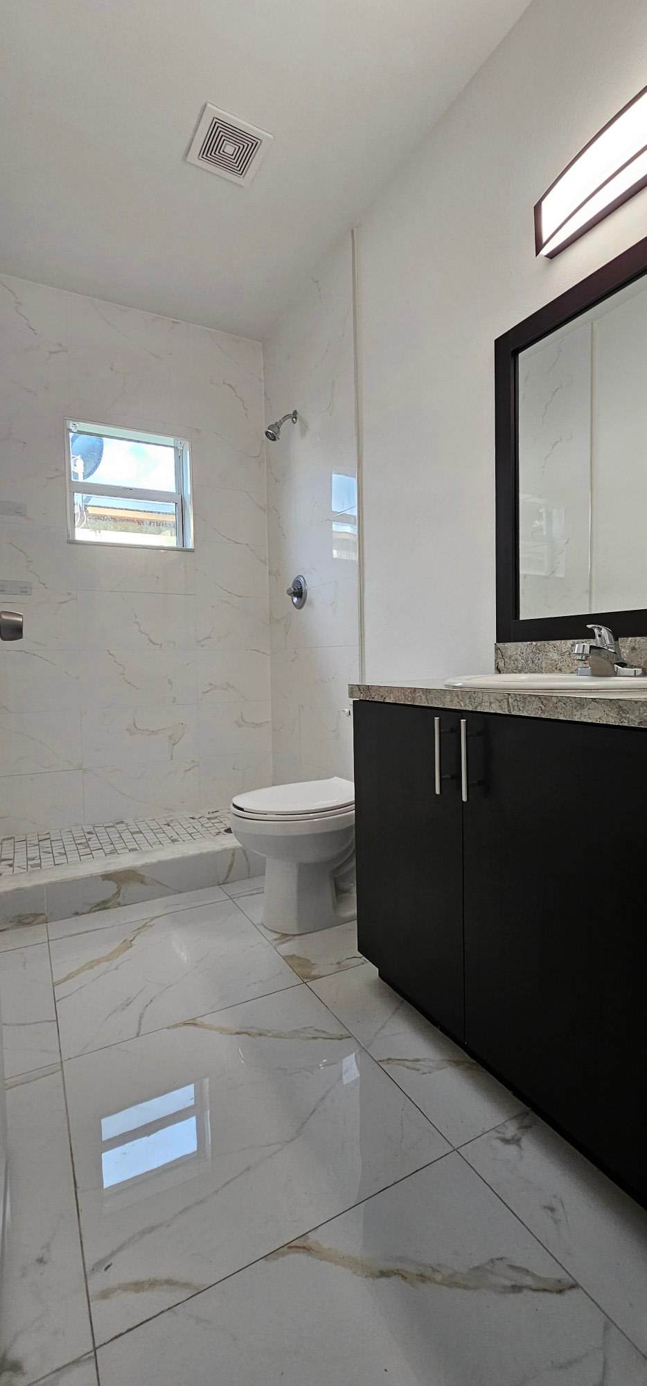 1458 Northeast 147th Street – photo 1