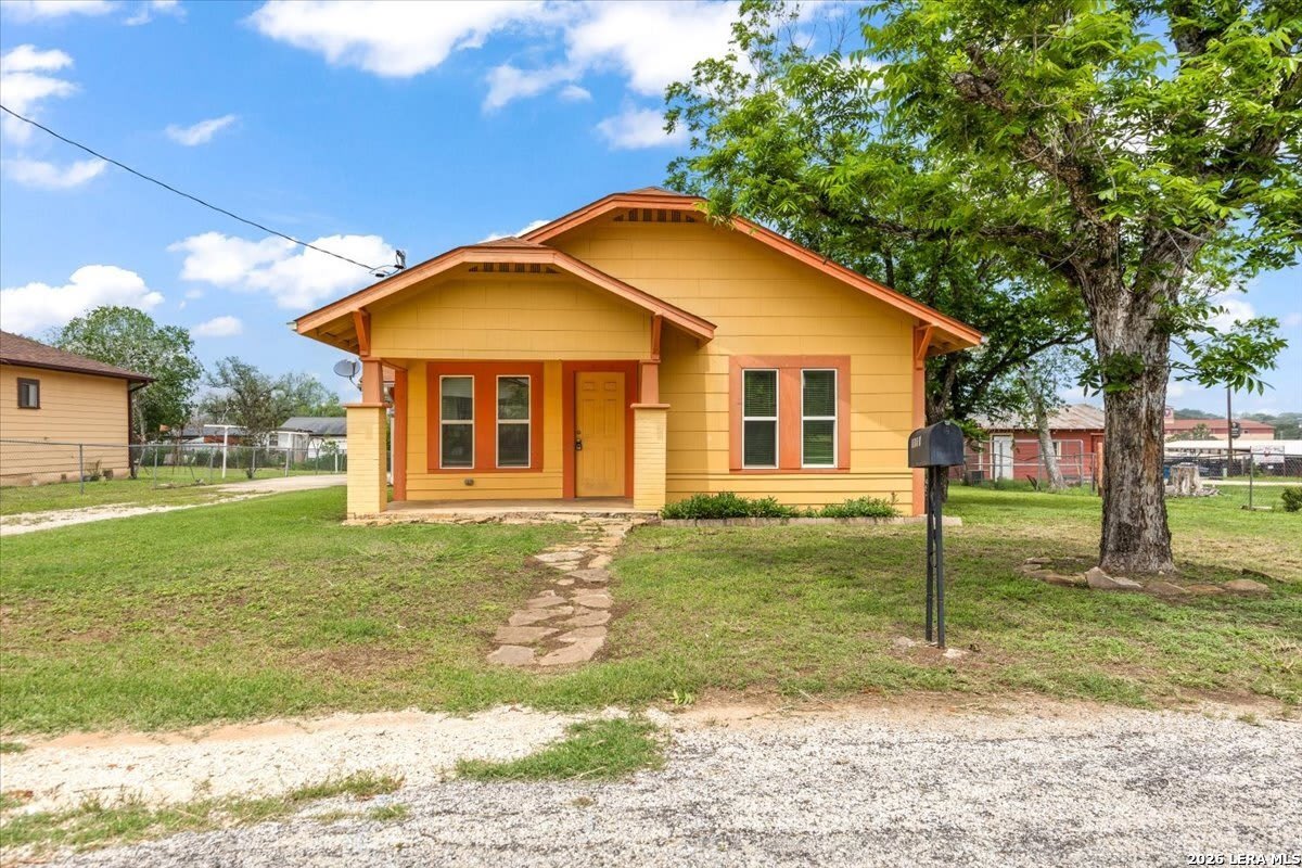 1408 8TH ST – photo 1 of 21