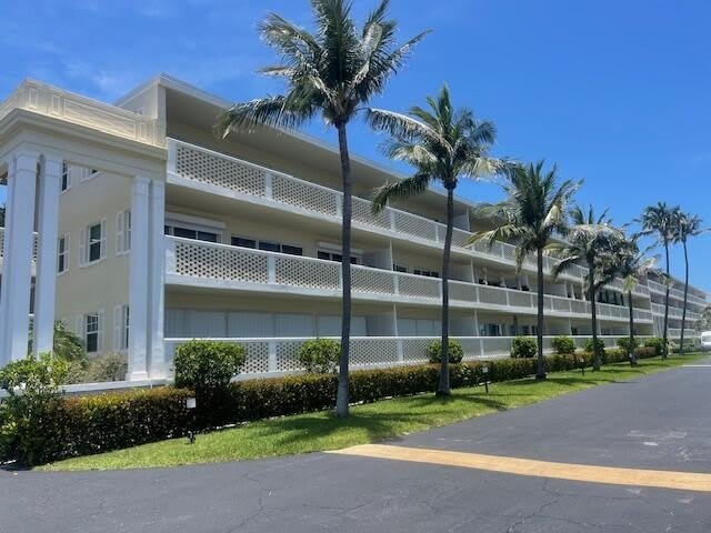 2545 S Ocean Boulevard – photo 1 of 22