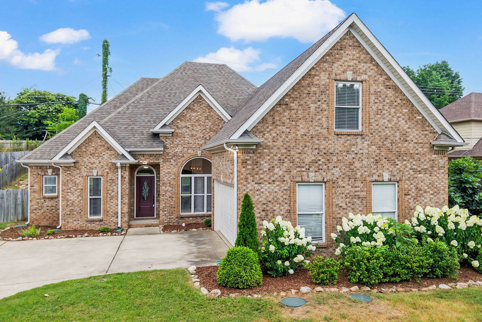 Size and Space in Beautiful Bluff Park – photo 1
