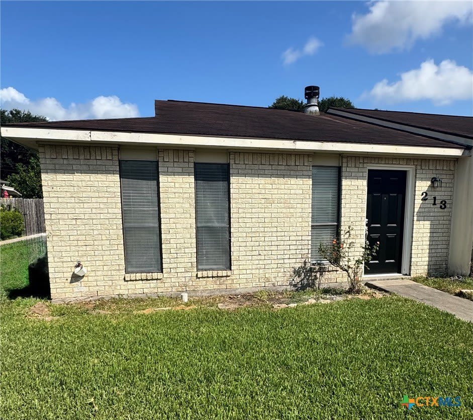 213 Versailles Street – photo 1 of 19