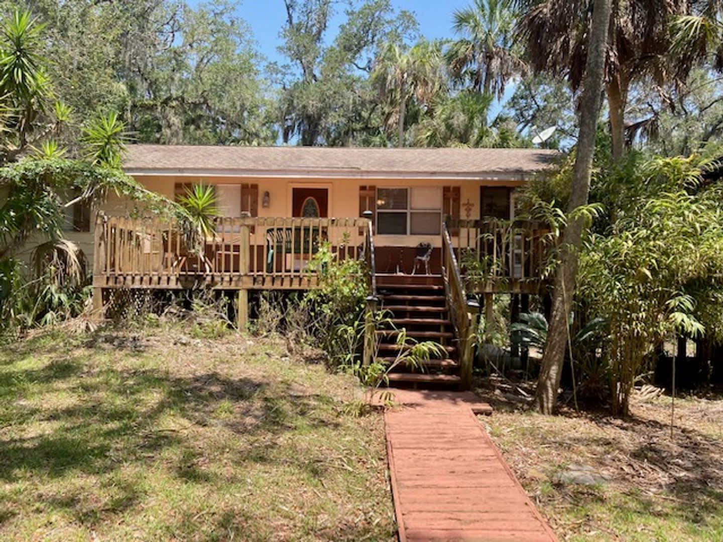 Captains' Lodge Old Homosassa – photo 1 of 43