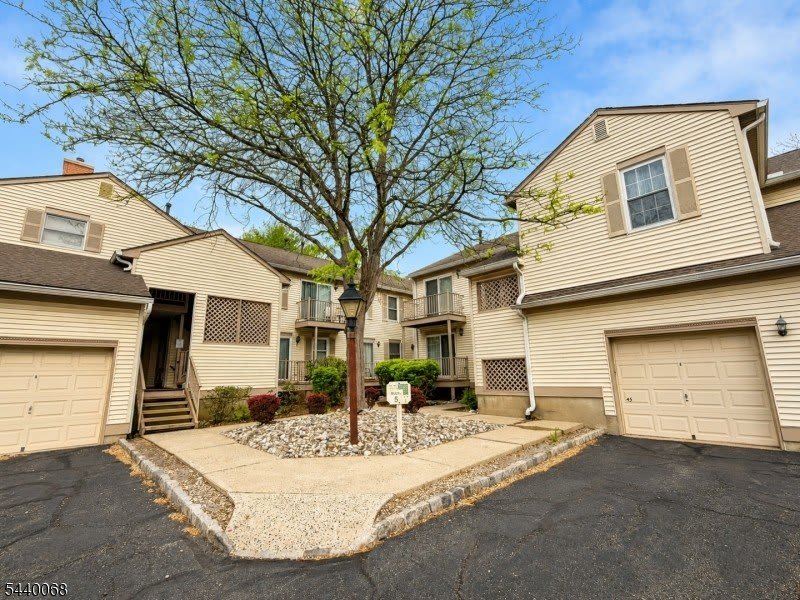 46 Commonwealth Dr Ondo – photo 1 of 10