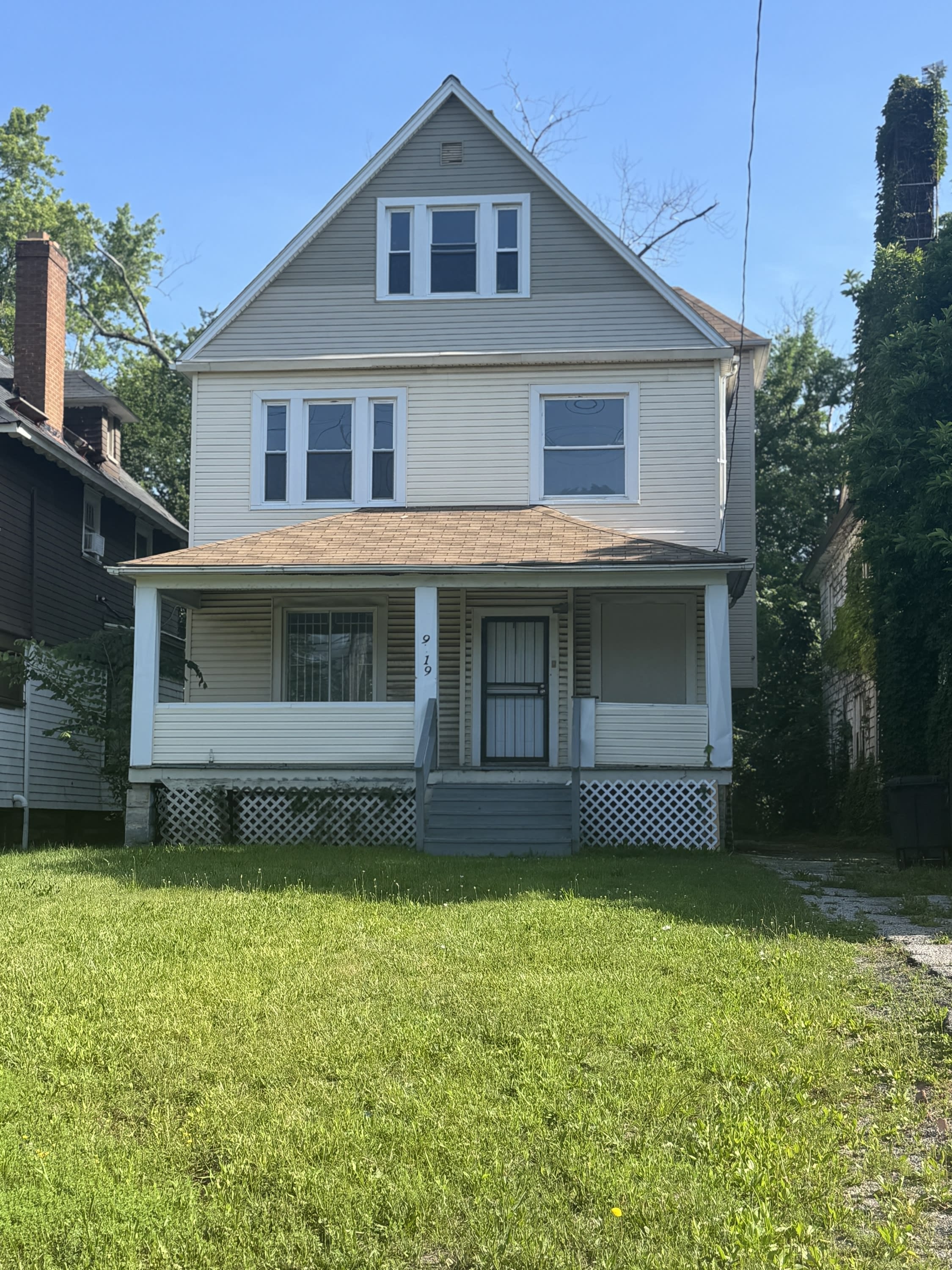 9719 Miles Avenue – photo 1