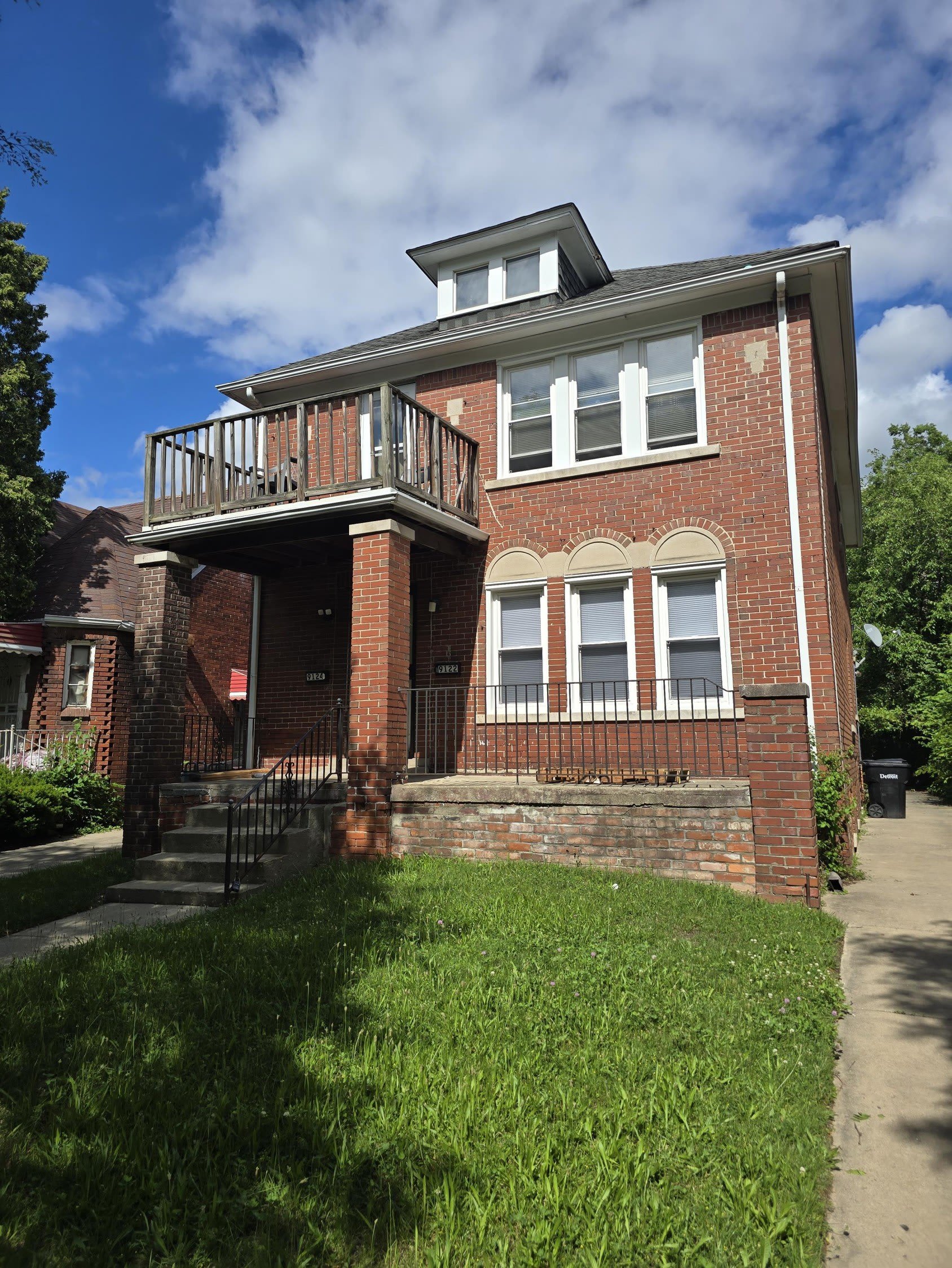9122 Pinehurst Street – photo 1