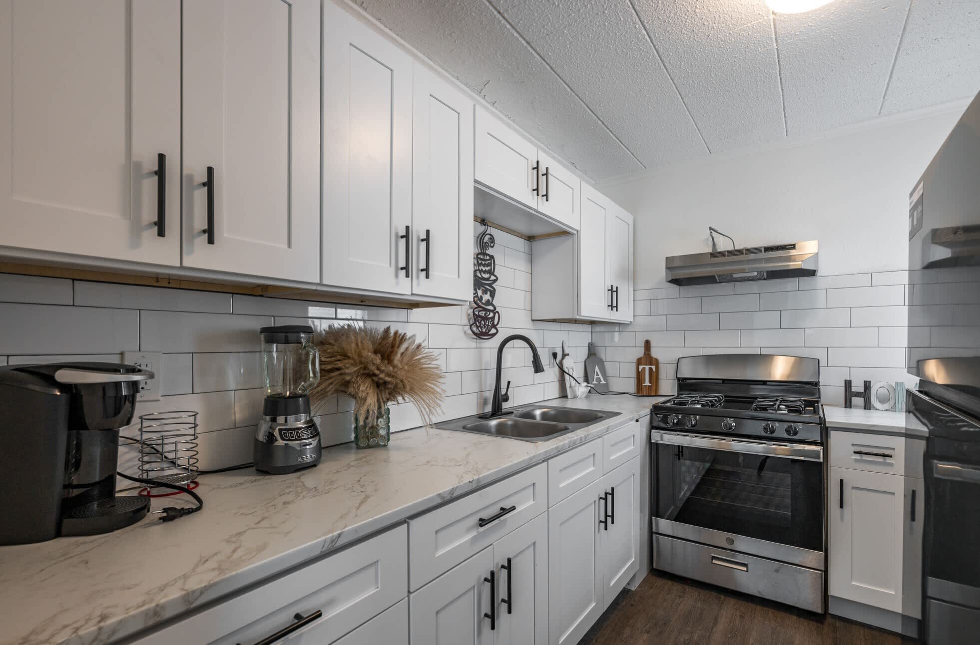 Village Place – photo 1