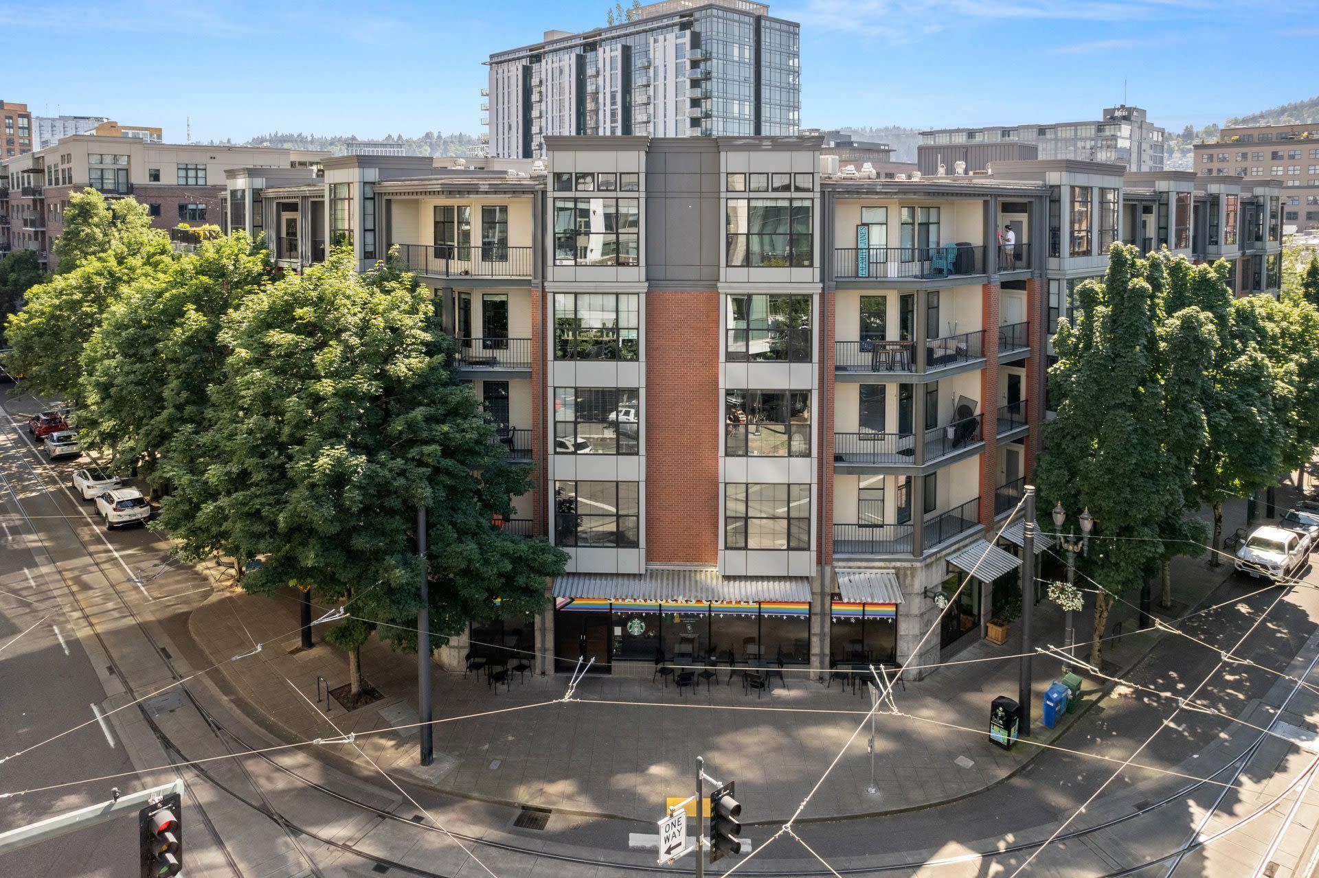 Kearney Plaza – photo 1