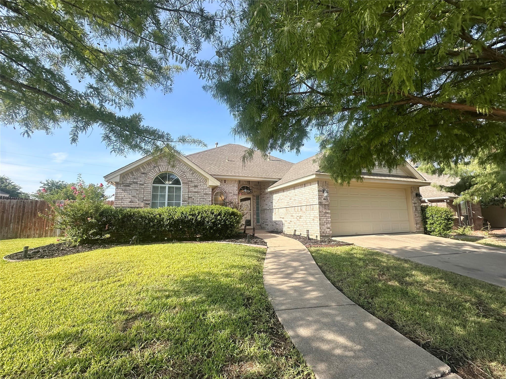 1806 Sand Stone Drive – photo 1 of 20