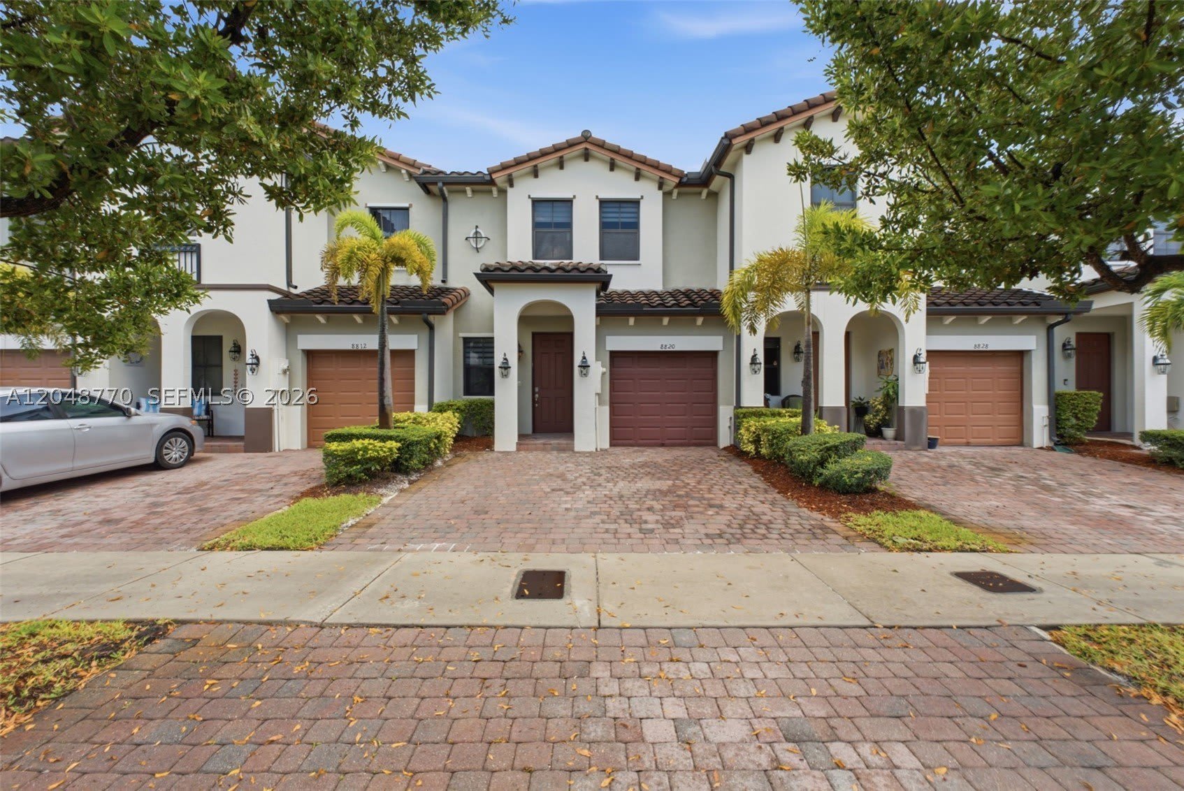 8820 NW 103rd Ave – photo 1