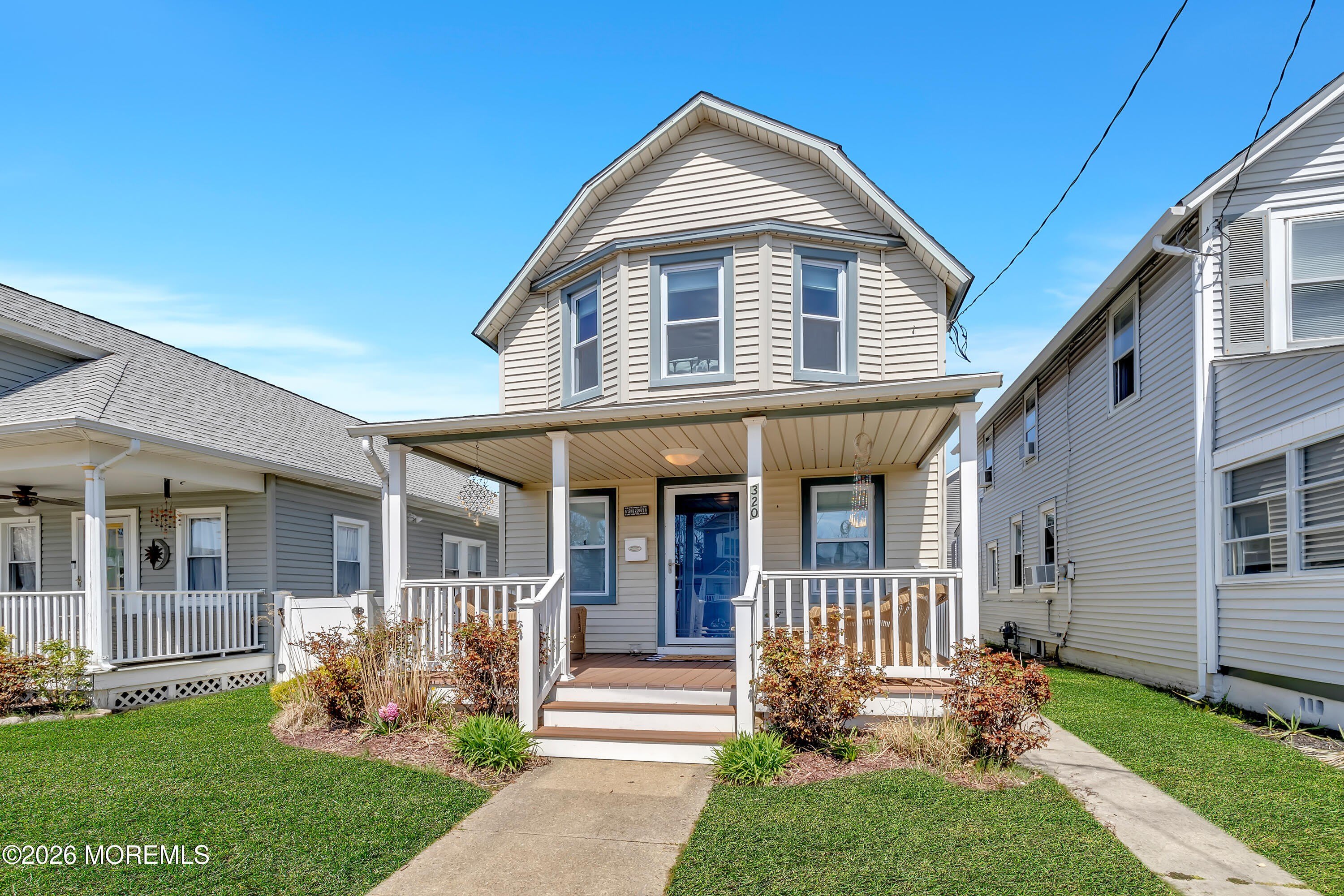 320 Ocean Park Avenue – photo 1