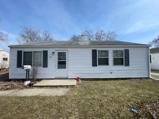 830 Manchester Dr – photo 1 of 198