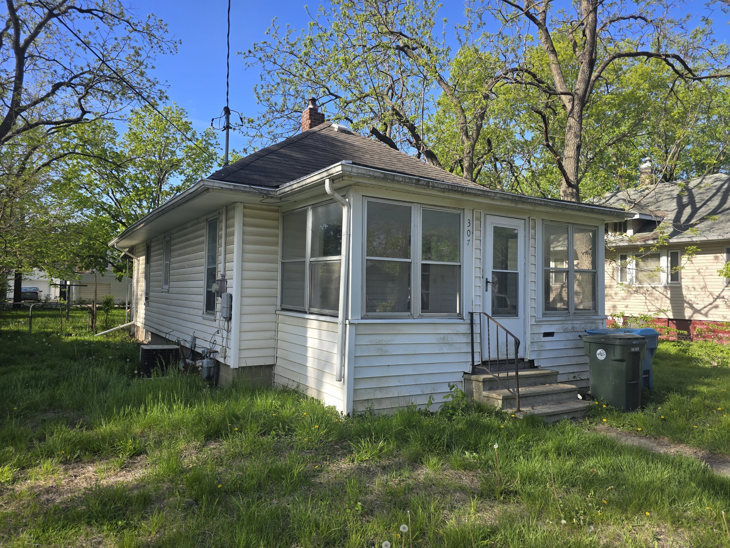 307 Riehl Street – photo 1 of 20