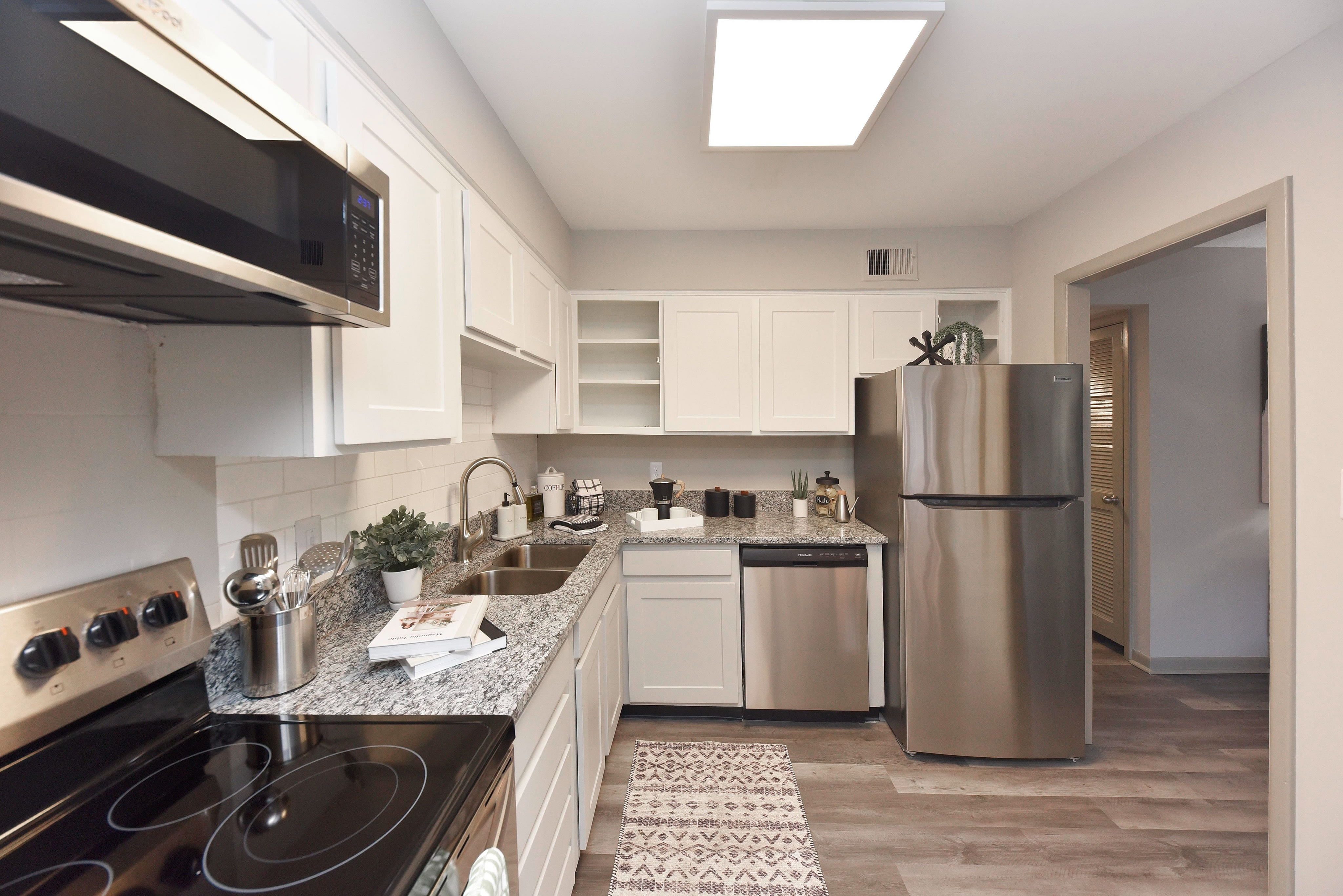 Edison Meridian Hills – photo 1