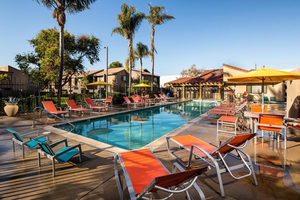 La Vista Apartments of Santa Maria – photo 1 of 56