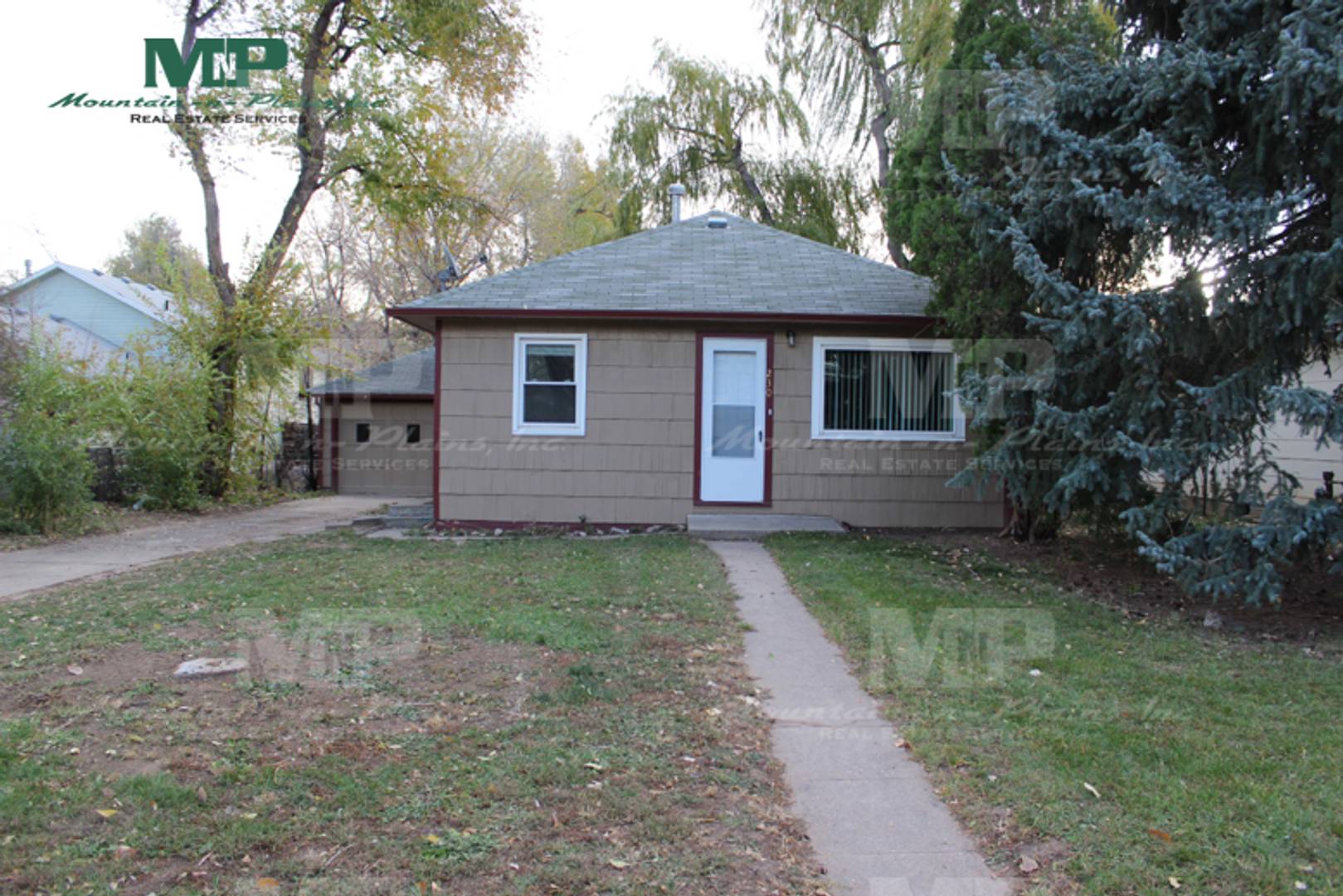 230 N Whitcomb Street – photo 1