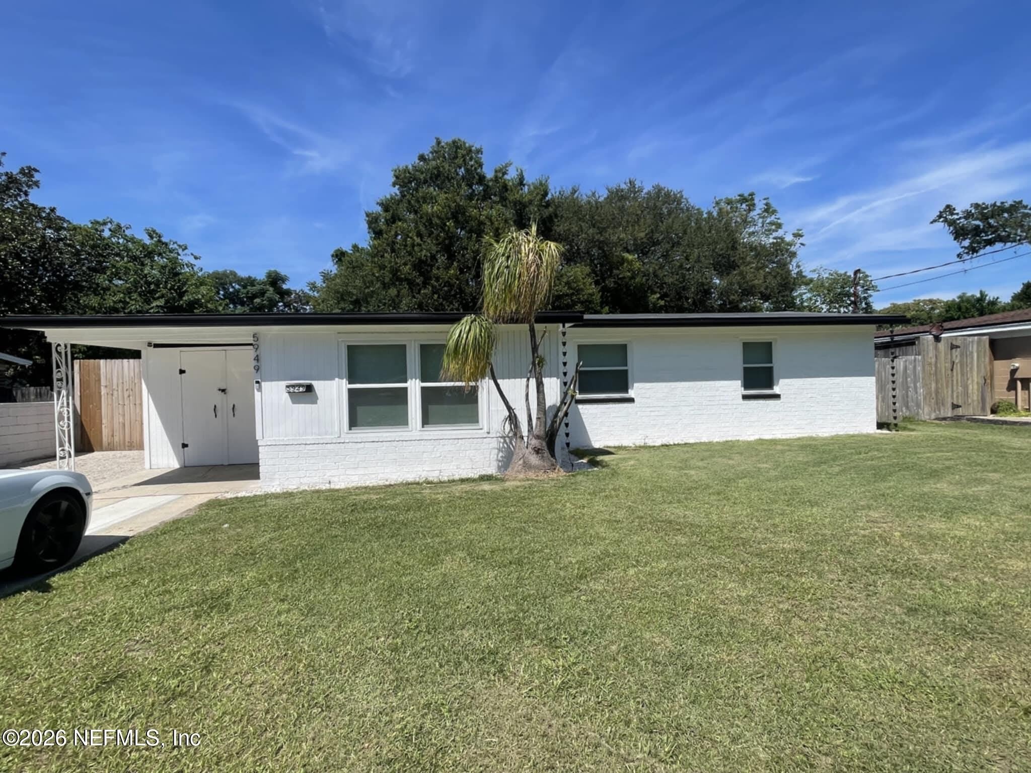 5949 Maple Leaf Drive – photo 1