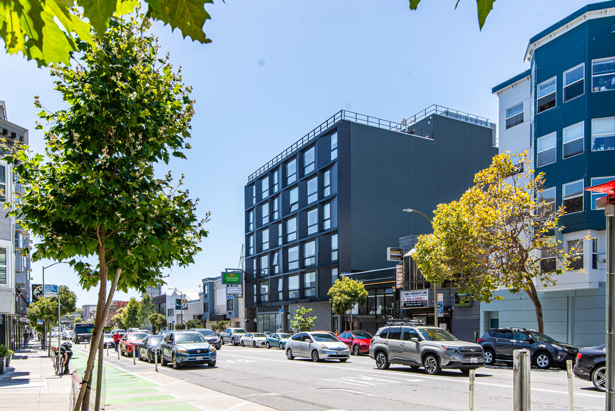 230 7th Street – photo 1