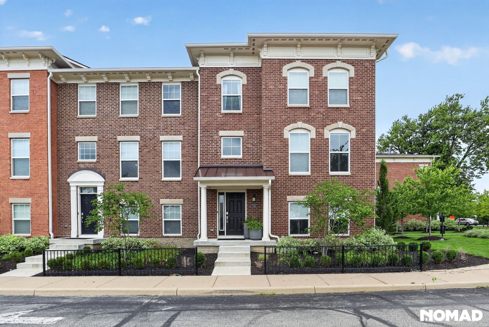 Spacious 3Br Townhome In Indianapolis – photo 1