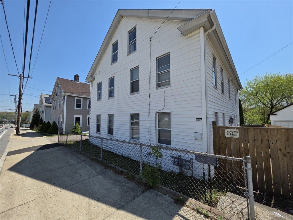 223 Main Street – photo 1 of 268