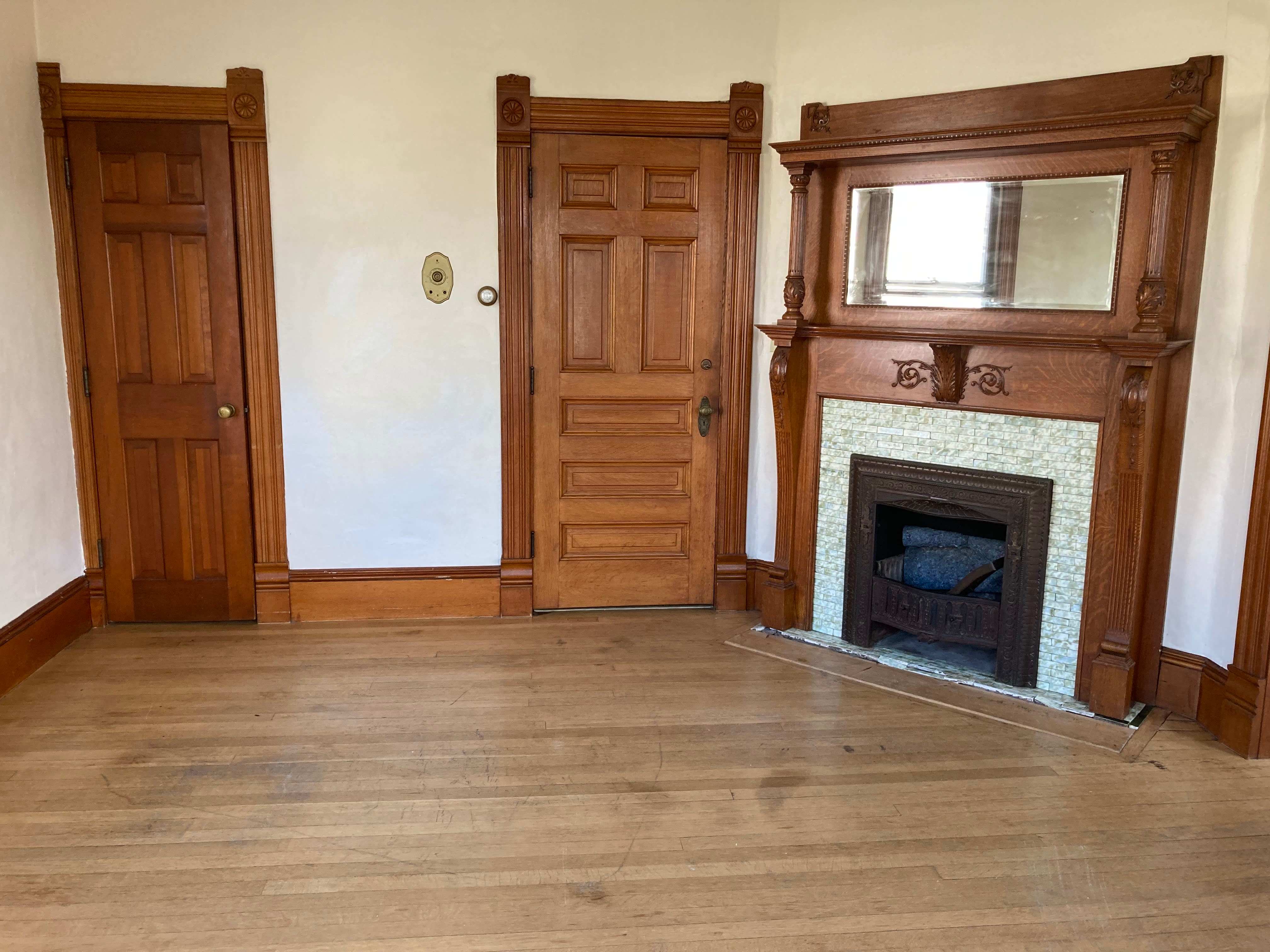 37 Perry Street – photo 1 of 6