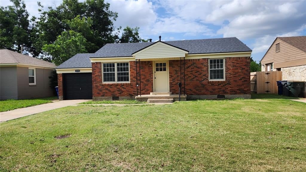 1833 Westchester Drive – photo 1 of 13