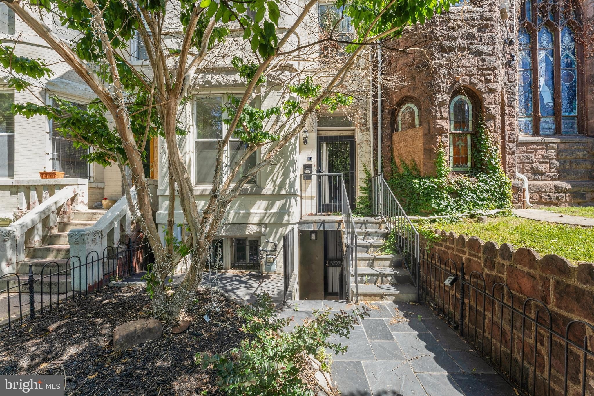 11 R Street NW – photo 1