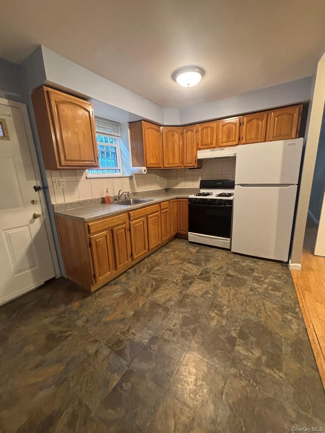 3454 Boller Avenue – photo 1