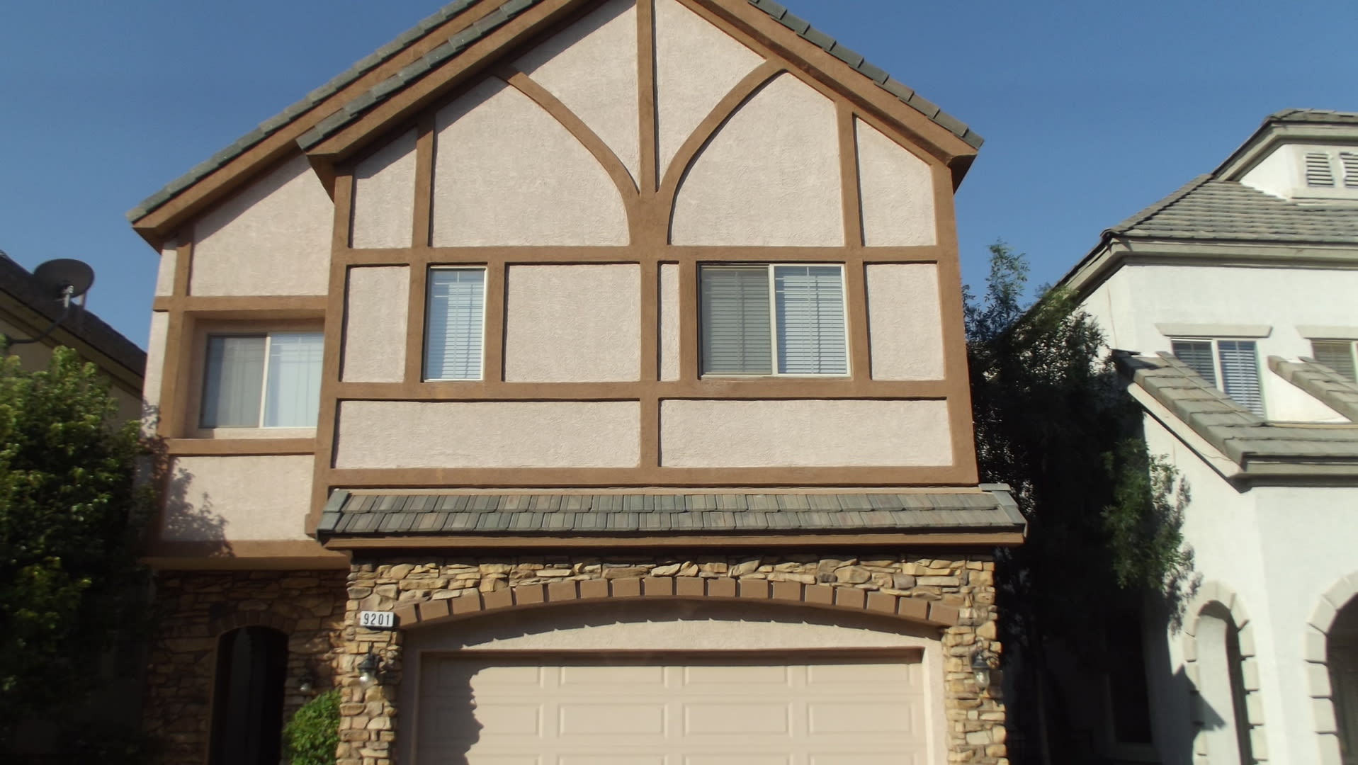 Queensridge – photo 1