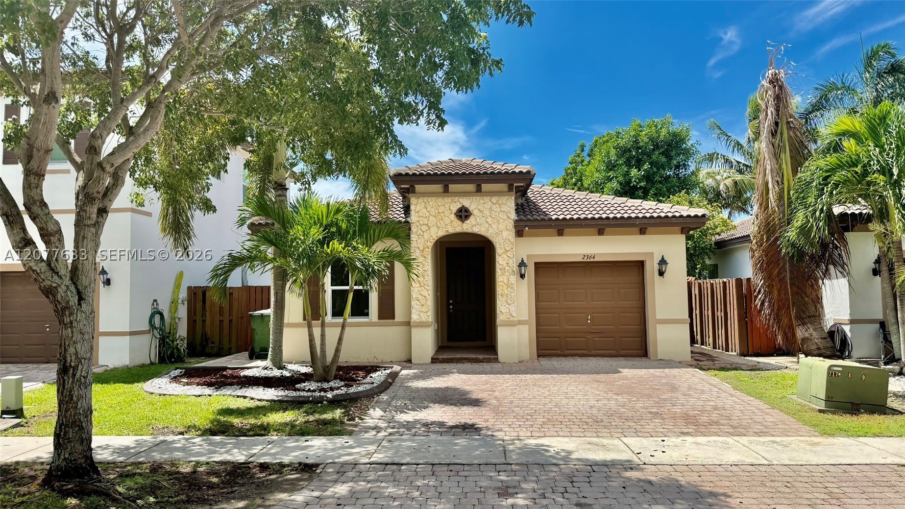 2364 NE 4th St – photo 1