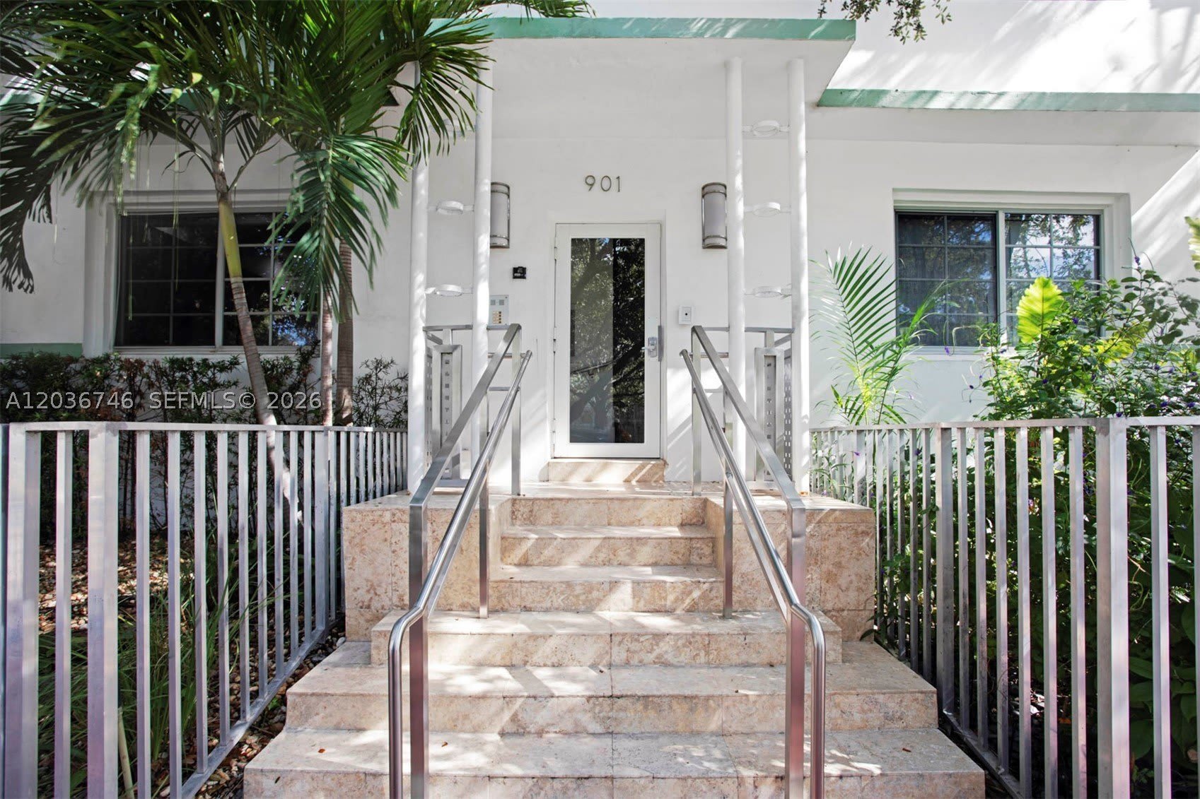 901 3rd St – photo 1 of 13