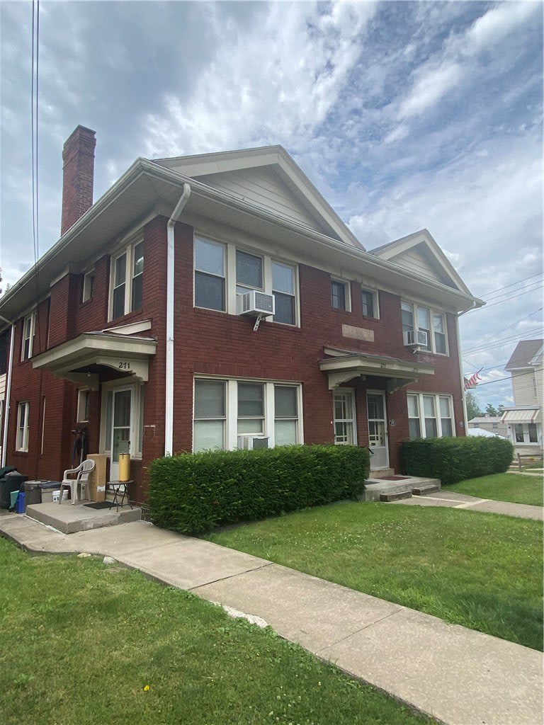 271 Center Ave – photo 1 of 11