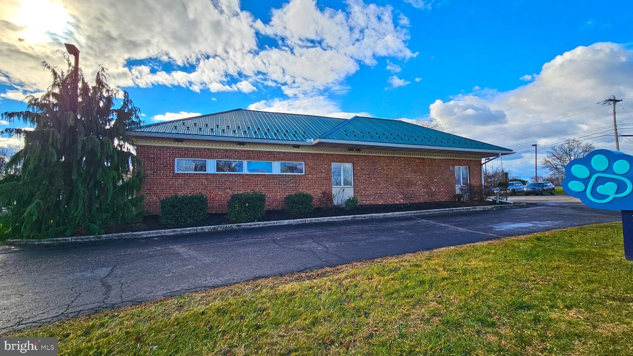 1340 LINCOLN Way E – photo 1