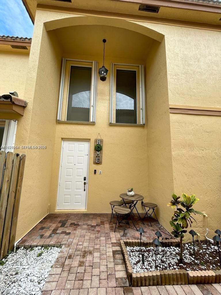 1261 Hayes Street – photo 1