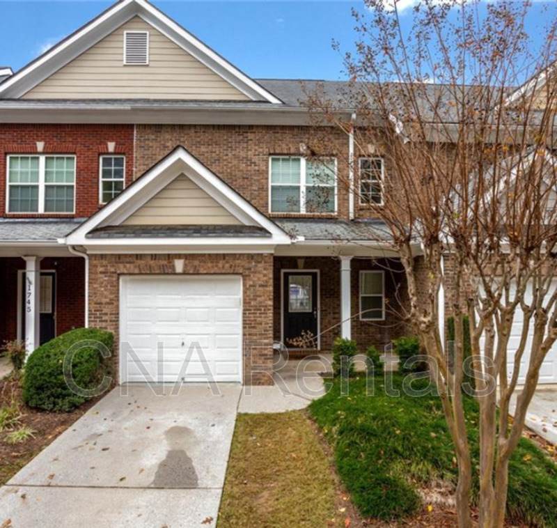 1747 Oakbrook Ln – photo 1